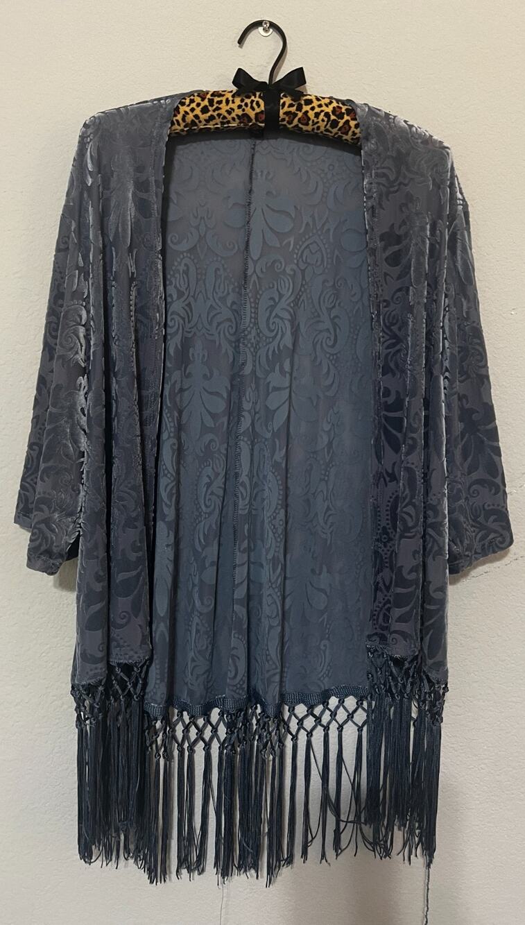 Torrid 00/0 Gray Velvet Burnout Fringe Kimono Duster Boho Made USA